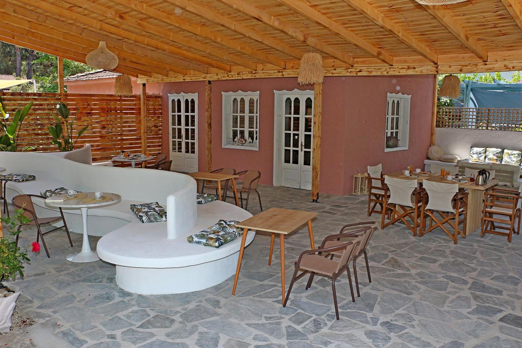 Kristal Hotel Prínosz Kültér fotó