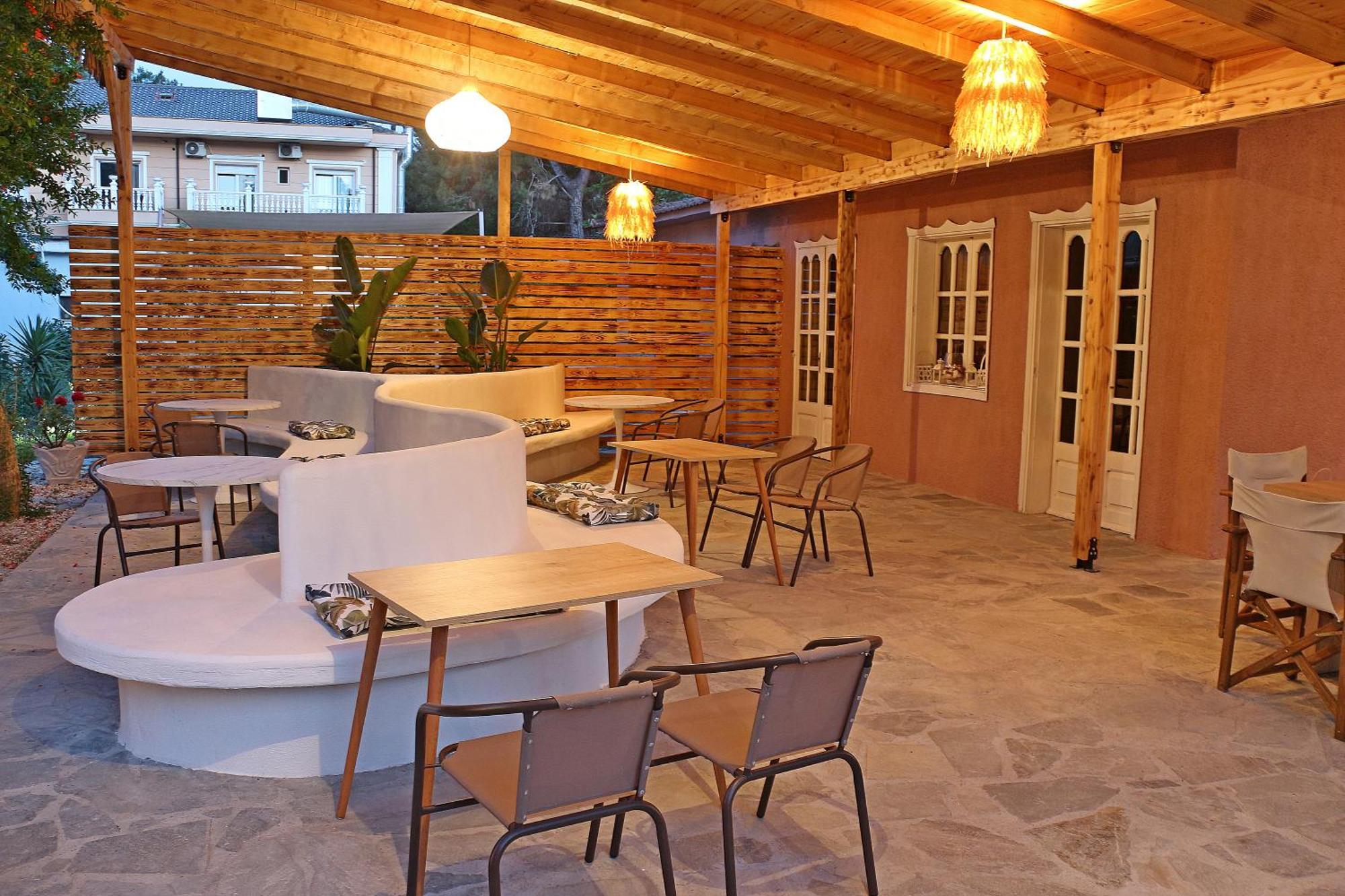 Kristal Hotel Prínosz Kültér fotó